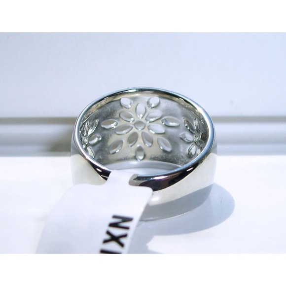 STAINLESS STEEL Open Work Flower Design Dome Ring - Picture 8 of 14